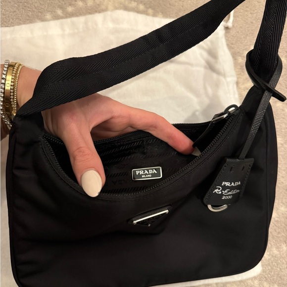 Re-Nylon Prada Re-Edition 2000 mini-bag - Picture 7 of 8
